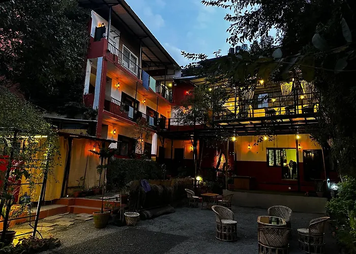 Institute Of Natural Medicine , Yoga & Therapy Kathmandu