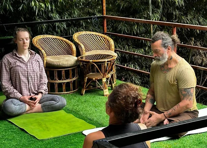 Institute Of Natural Medicine , Yoga & Therapy Frühstückspension Kathmandu
