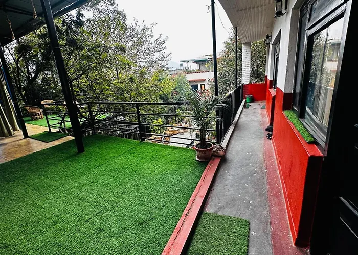Institute Of Natural Medicine , Yoga & Therapy Kathmandu